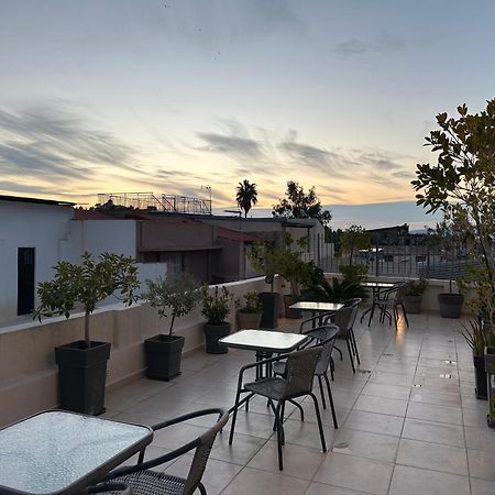 Theasis Athens Bed and Breakfast Buitenkant foto