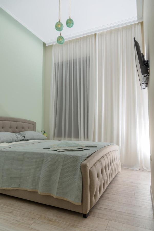 Theasis Athens Bed and Breakfast Buitenkant foto