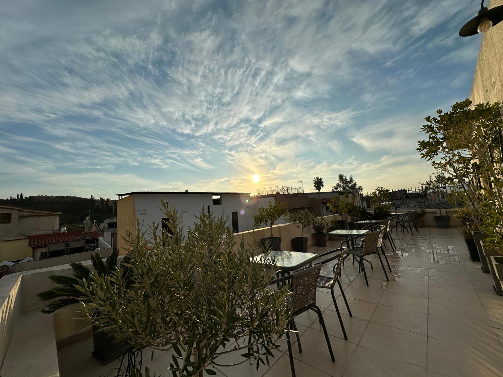 Theasis Athens Bed and Breakfast Buitenkant foto